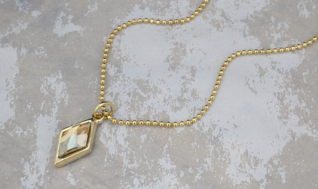 Crystal Berlynne Necklace - Golden Shadow