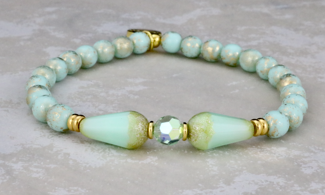 Mint Czech Glass Ivy